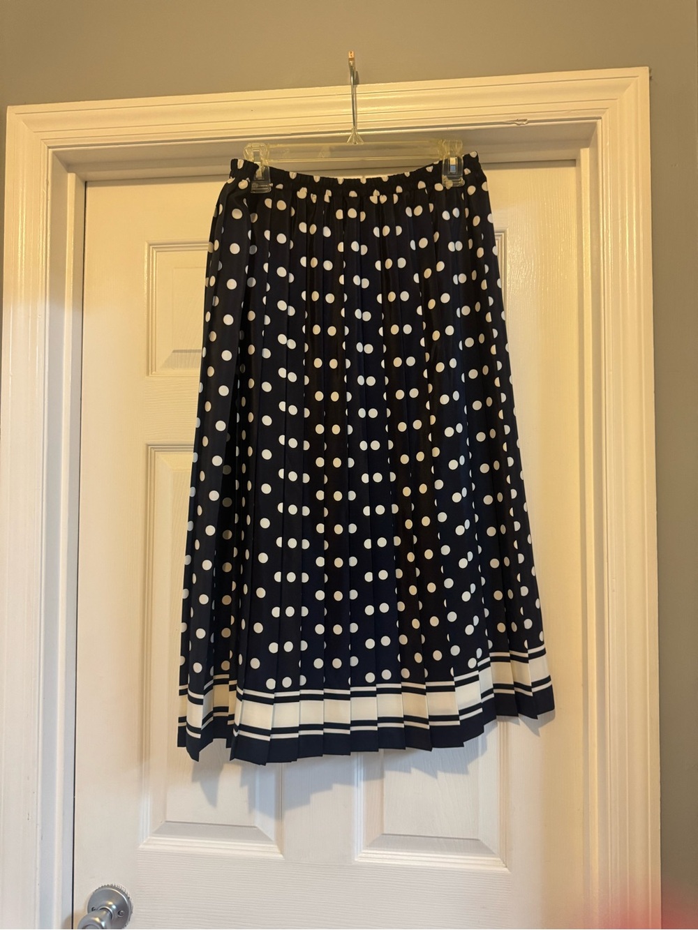 Leslie Fay Black and White Polka Dot Pleated Midi Skirt